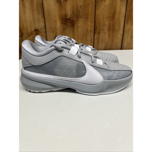 Nike Men’s Zoom Freak 5 TB Wolf Grey Unisex Men’s Size 6.5/ Women’s 8/DZ2946-002 - Picture 1 of 6